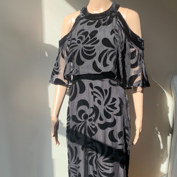 Parker Black Silk-Blend halter Gown - Picture 5 of 10